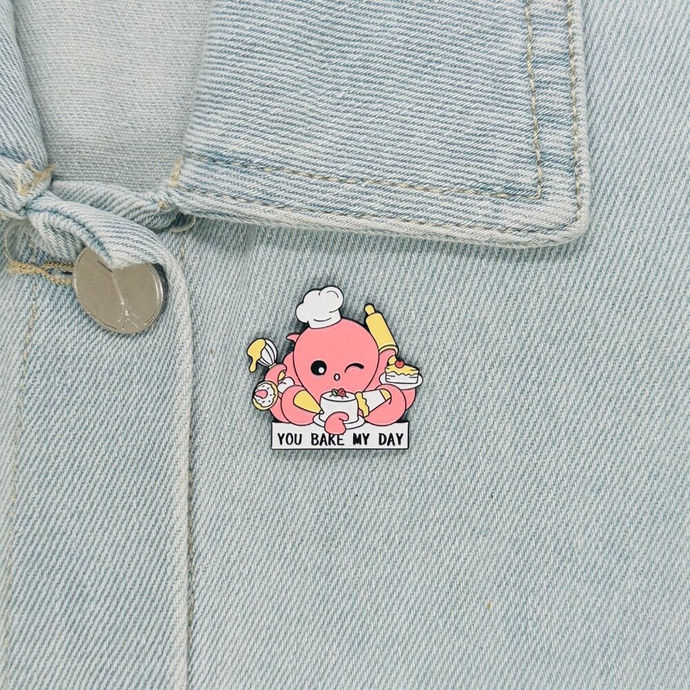 ☀️Enamel Pin You Bake My Day Octopus Baking Alloy Enamel Brooch Pink Animal☀️